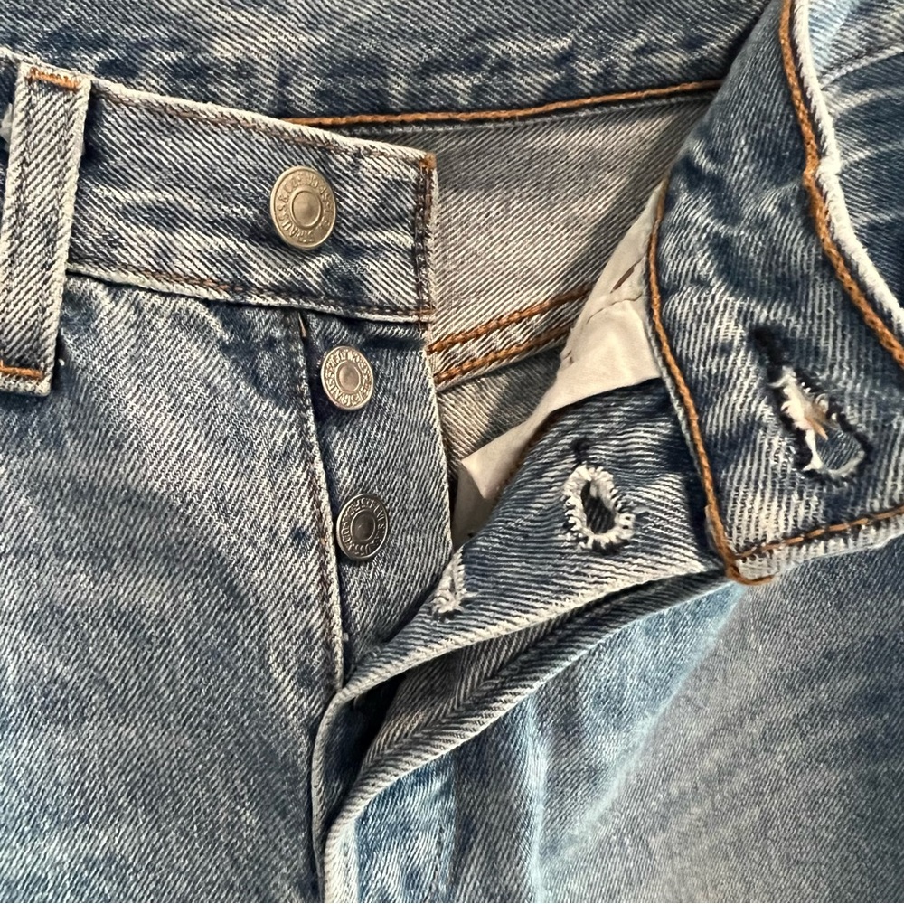 Levis 501S skinny red tag distressed button fly jeans - Picture 4 of 6